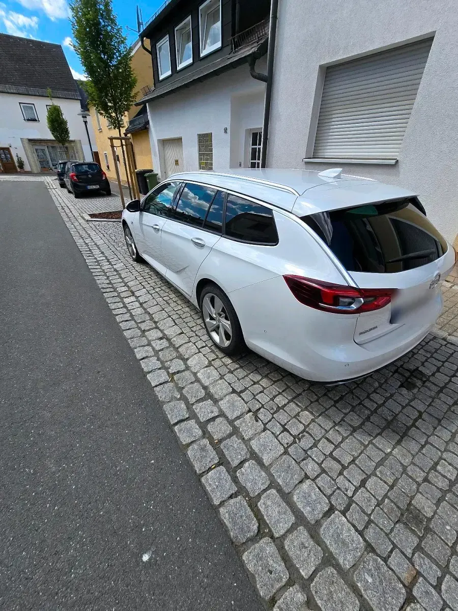 Gebraucht Opel Insignia Business Innovation 209 PS (153 kW) 2018 Weiß Kombi