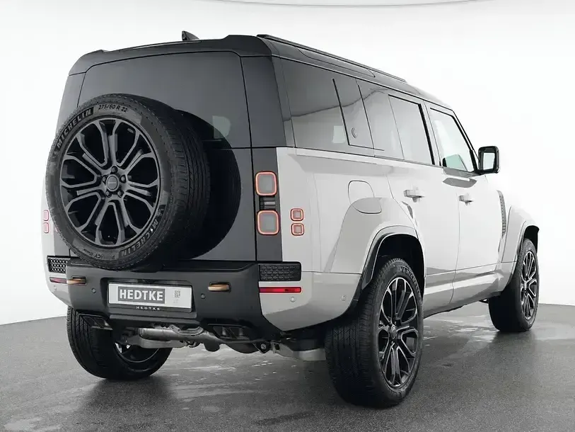 Gebraucht Land Rover Defender 635 PS (467 kW) 2026 Grau SUV