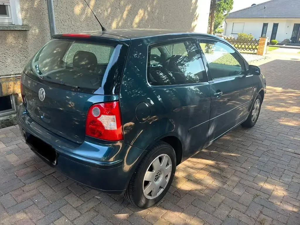 Gebraucht VW Polo Trendline 64 PS (47 kW) 2003 Grün Limousine