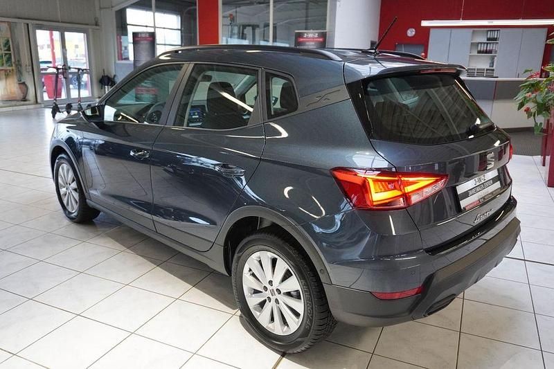Neu Seat Arona Style 116 PS (85 kW) 2025 Grau SUV