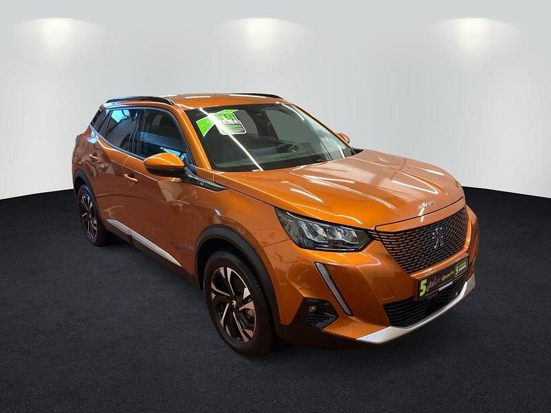 Gebraucht Peugeot e-2008 Allure 100 kW (136 PS) 2021 Lackierung orange fusion/typ a SUV