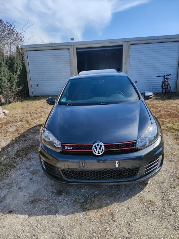 Silber Gebraucht 2010 VW Golf VI GTI Limousine | 9.400 € (Guter Preis) - Bild 1/2