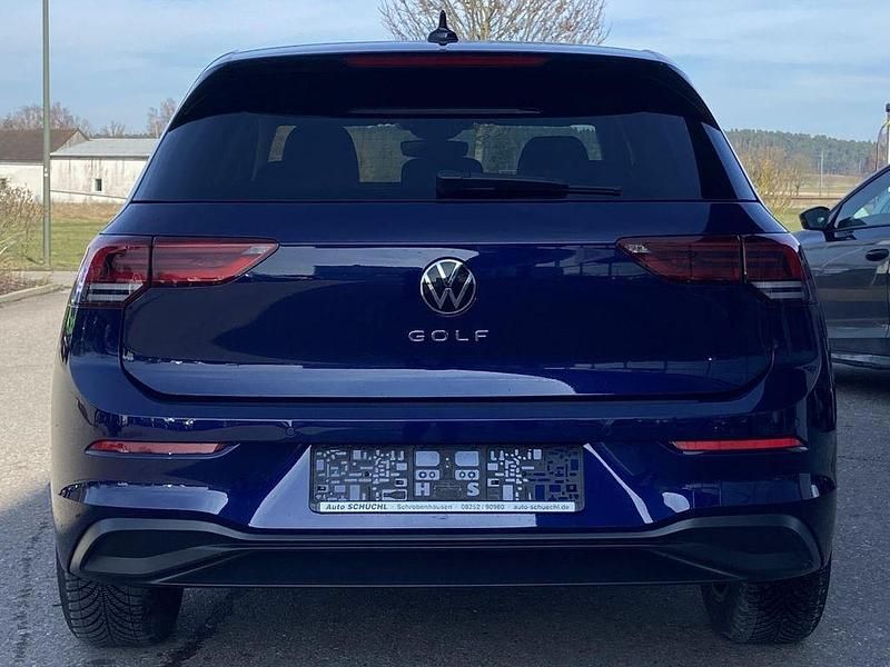 Gebraucht VW Golf VIII Active 116 PS (85 kW) 2023 Blau Limousine