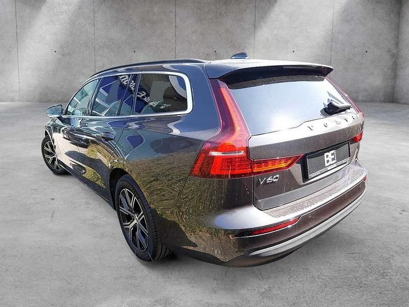 Occasion Volvo V60 Core 197 ch (144 kW) 2023 Gris Break