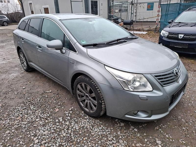 Gebraucht Toyota Avensis Executive 177 PS (130 kW) 2010 Grau Kombi