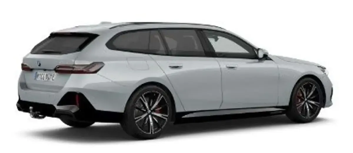 Neu BMW 550e Performance 489 PS (359 kW) 2026 M brooklyn grau Kombi