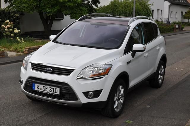 Gebraucht Ford Kuga Titanium 140 PS (102 kW) 2010 Weiß SUV