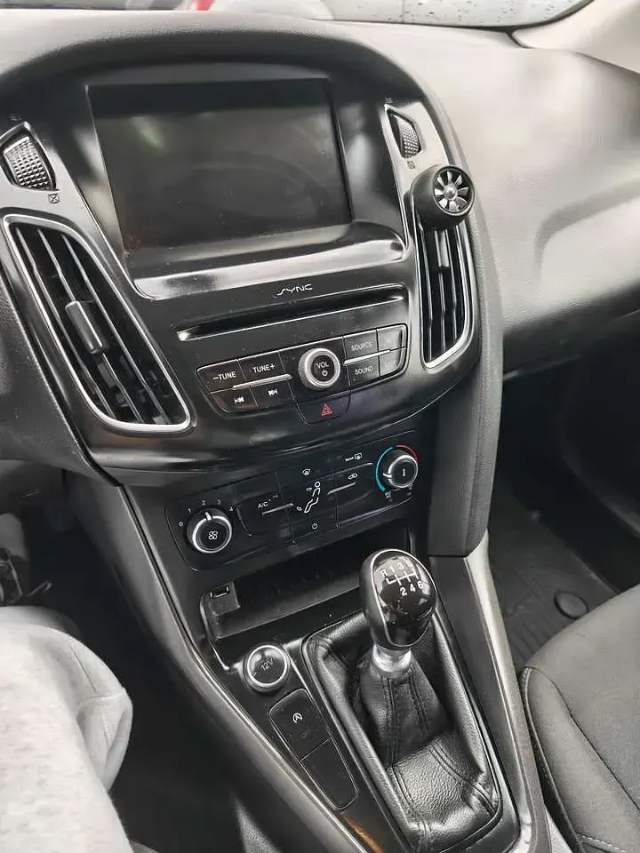 Usado Ford Focus Trend 105 CV (77 kW) 2015 Familiar