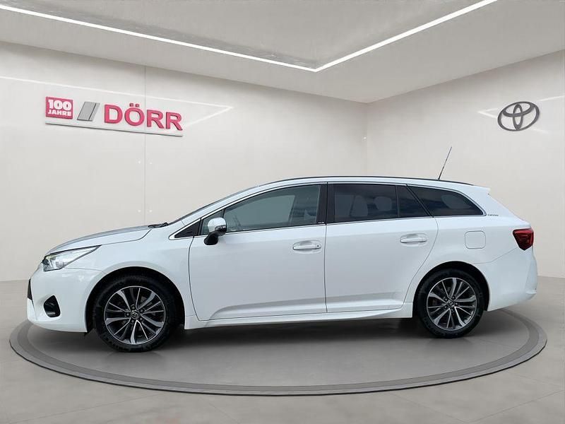 Gebraucht Toyota Avensis Edition-S 147 PS (108 kW) 2017 Schneeweiß Kombi