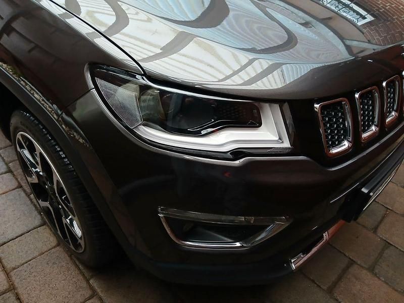 Gebraucht Jeep Compass Limited 170 PS (125 kW) 2020 Grau SUV