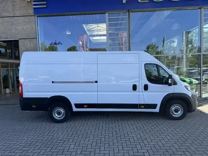 Gebraucht Fiat Ducato 179 PS (131 kW) 2024 Weiß Van