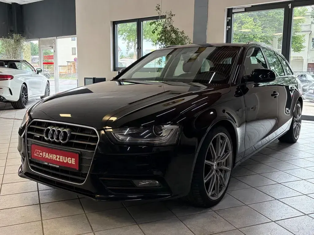 Gebraucht Audi A4 Ambition 177 PS (130 kW) 2013 Schwarz Kombi