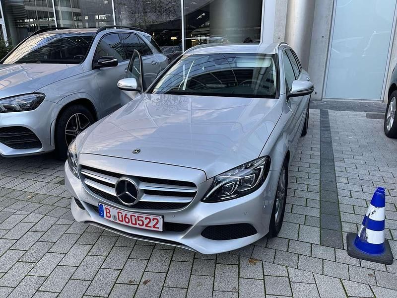 Second-hand Mercedes C180 156 CP (114 kW) 2018 Gri Break