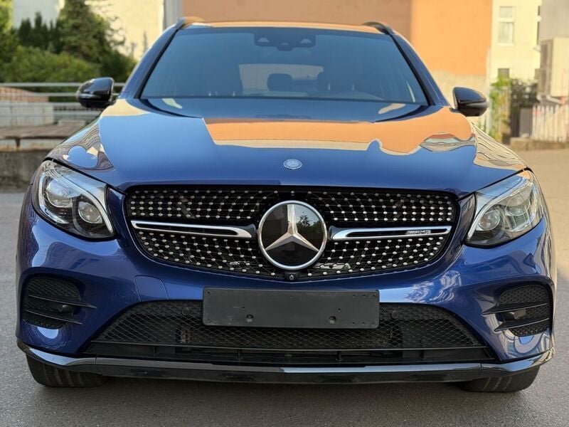 Blau Gebraucht 2016 Mercedes GLC43 AMG SUV | 28.900 € (Etwas zu teuer) - Bild 1/4