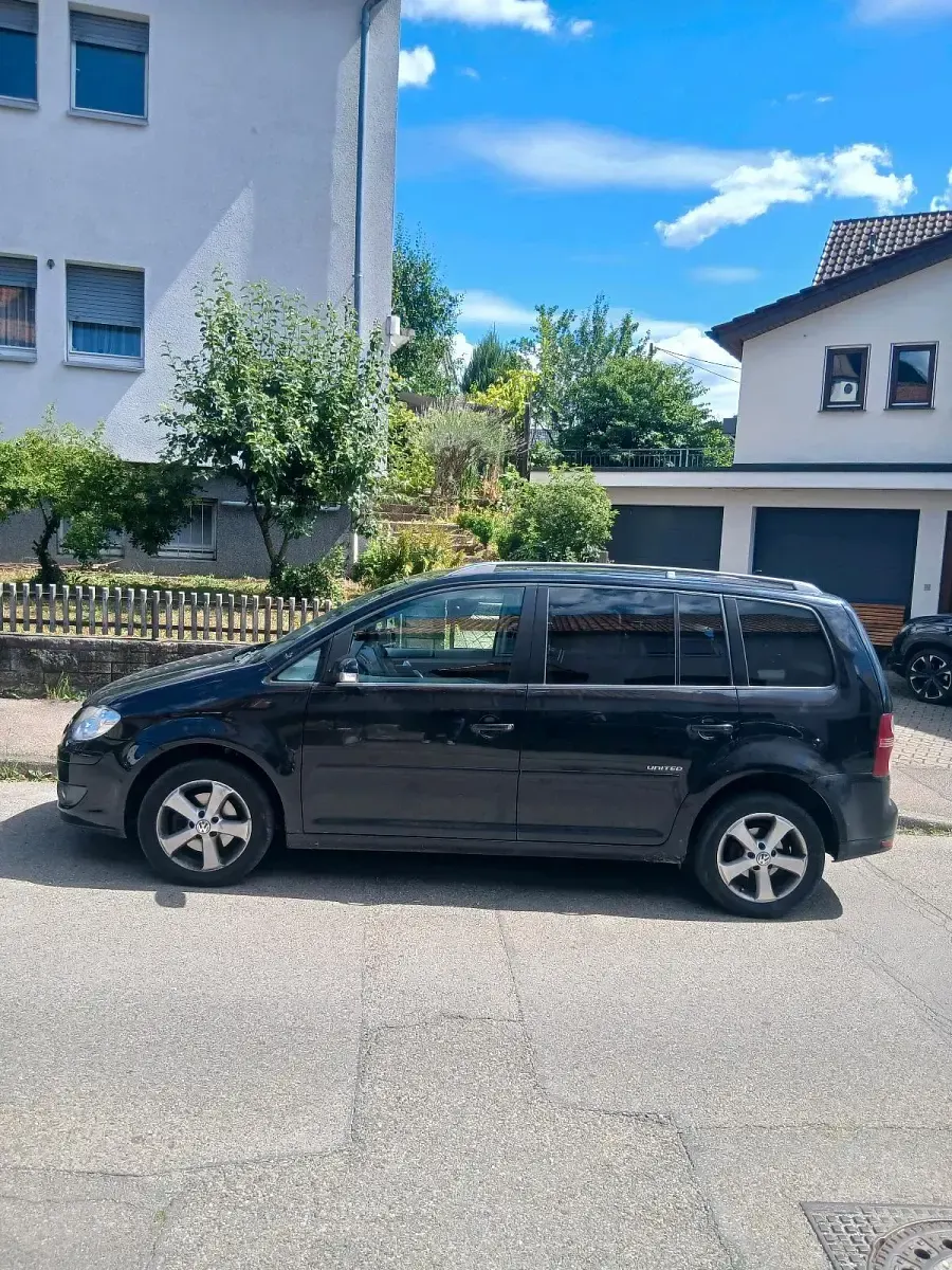 Gebraucht VW Touran 140 PS (102 kW) 2008 Schwarz Van / Kleinbus