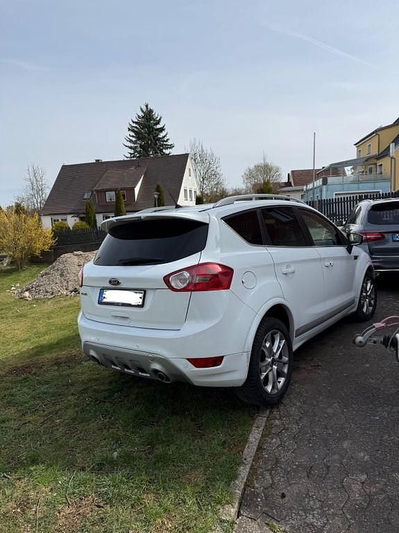 Gebraucht Ford Kuga Individual 140 PS (102 kW) 2012 Weiß SUV