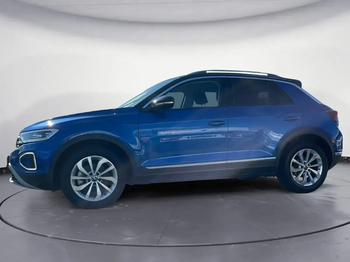 Gebraucht VW T-Roc Style 150 PS (110 kW) 2023 Blau SUV