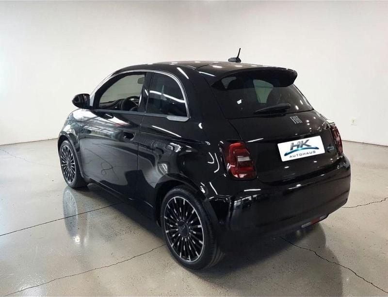 Gebraucht Fiat 500e Icon 86 kW (118 PS) 2025 Schwarz Limousine