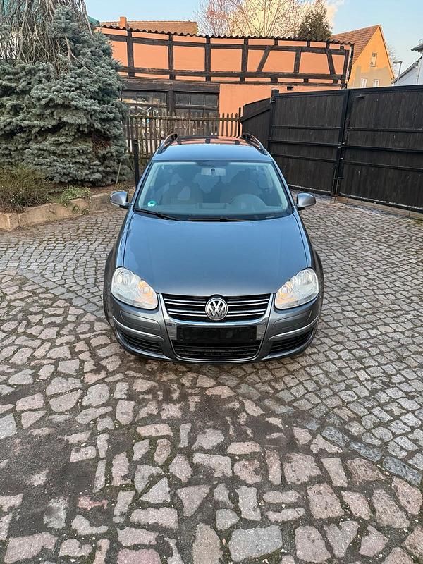Gebraucht VW Golf V 105 PS (77 kW) 2008 Grau Kombi