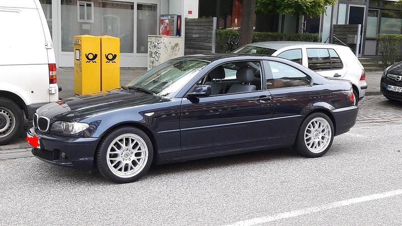 Blau Gebraucht 2003 BMW 318 Coupé | 9.500 € - Bild 1/4