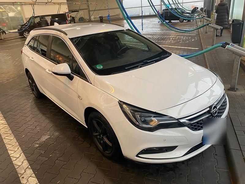 Gebraucht Opel Astra 136 PS (100 kW) 2016 Weiß Kombi