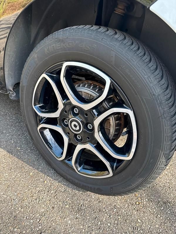 Second-hand Smart ForFour 72 CP (52 kW) 2019 Alb Hatchback