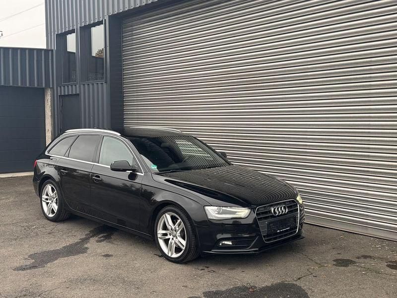 Schwarz Gebraucht 2015 Audi A4 Ambition Kombi | 8.999 € (Guter Preis) - Bild 1/4