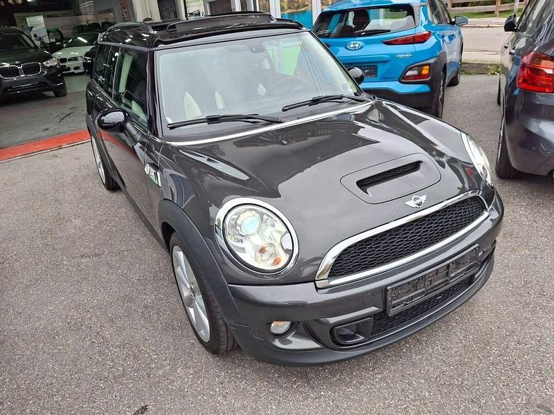 Grau Gebraucht 2013 Mini Cooper S Clubman Kombi | 7.890 € (Fairer Preis) - Bild 1/4