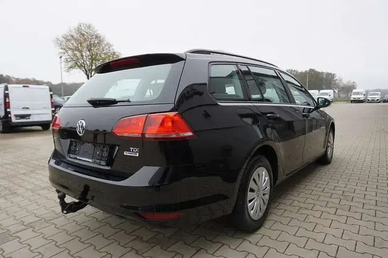 Gebraucht VW Golf VII Trendline 110 PS (80 kW) 2014 Schwarz Kombi