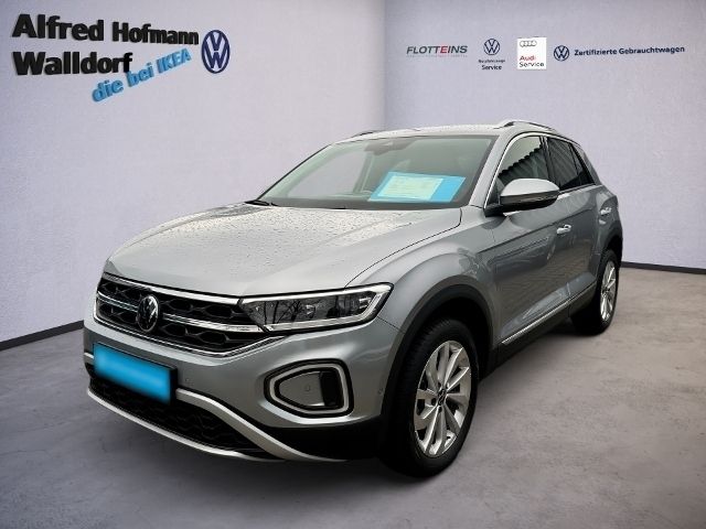 Silber Gebraucht 2024 VW T-Roc Style SUV | 33.801 € (Etwas zu teuer) - Bild 1/4
