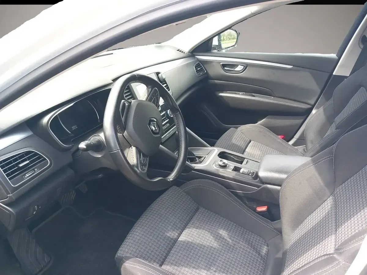 Gebraucht Renault Talisman GrandTour Life 159 PS (116 kW) 2019 Weiß Kombi