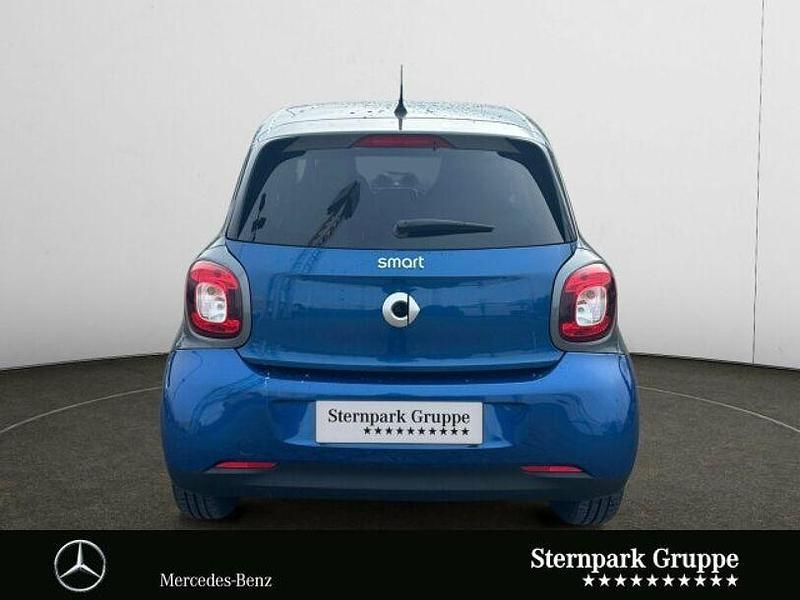 Gebraucht Smart ForFour Passion 90 PS (66 kW) 2019 Blau Kleinwagen