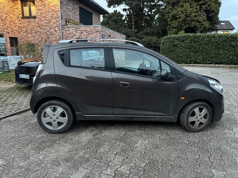 Gebraucht Chevrolet Spark 82 PS (60 kW) 2010 Braun Kleinwagen