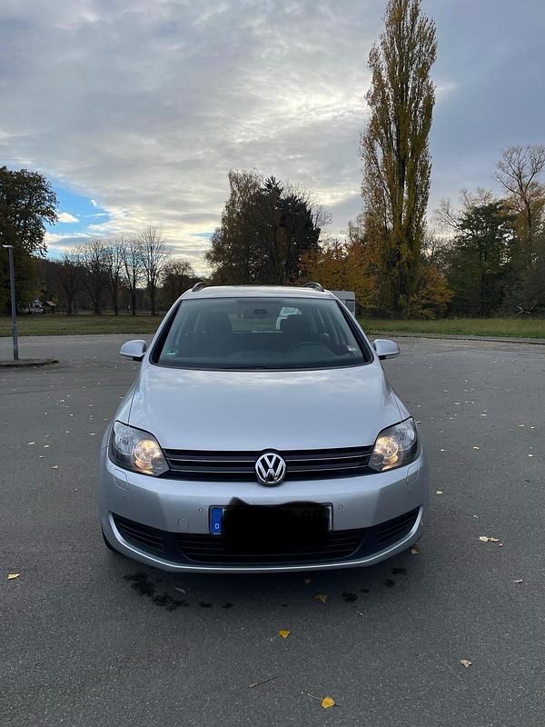 Silber Gebraucht 2009 VW Golf Plus Cross Van / Kleinbus | 4.399 € (Guter Preis) - Bild 1/4