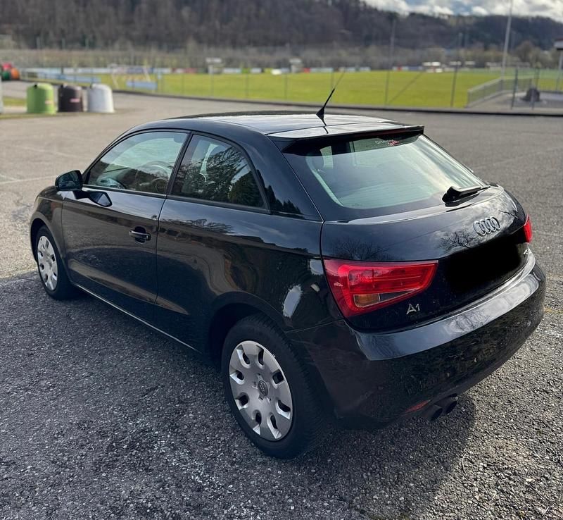 Usata Audi A1 122 CV (89 kW) 2011 Nero Utilitaria