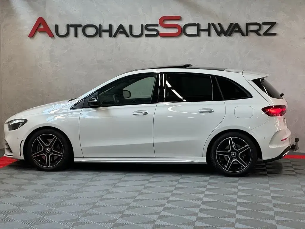 Gebraucht Mercedes 220 AMG 190 PS (139 kW) 2023 Weiß Limousine