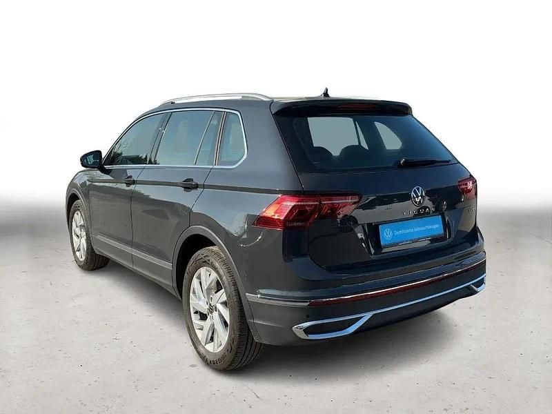 Gebraucht VW Tiguan Elegance 180 PS (132 kW) 2021 Grau SUV