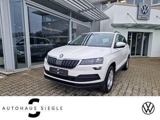 Candyweiss Gebraucht 2021 Skoda Karoq Ambition SUV | 15.940 € (Fairer Preis) - Bild 1/4