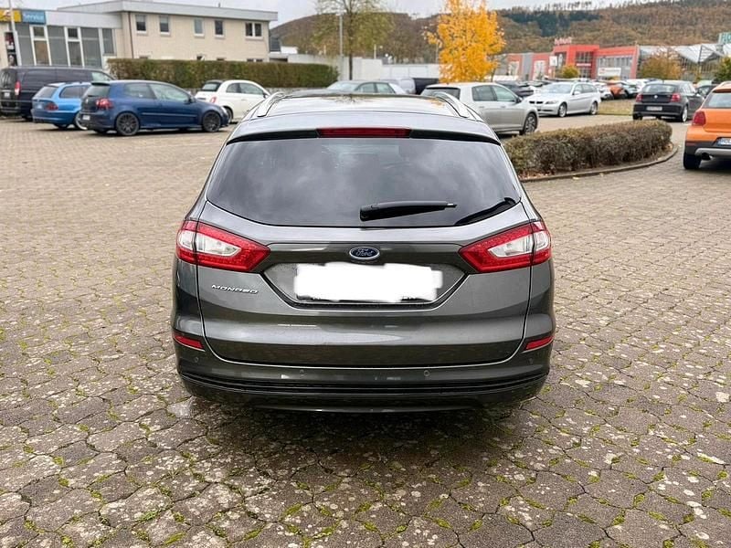 Gebraucht Ford Mondeo 160 PS (117 kW) 2018 Grau Kombi