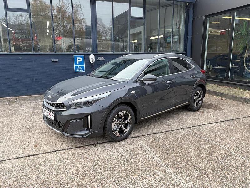 Neu Kia XCeed 116 PS (85 kW) 2025 Grau SUV