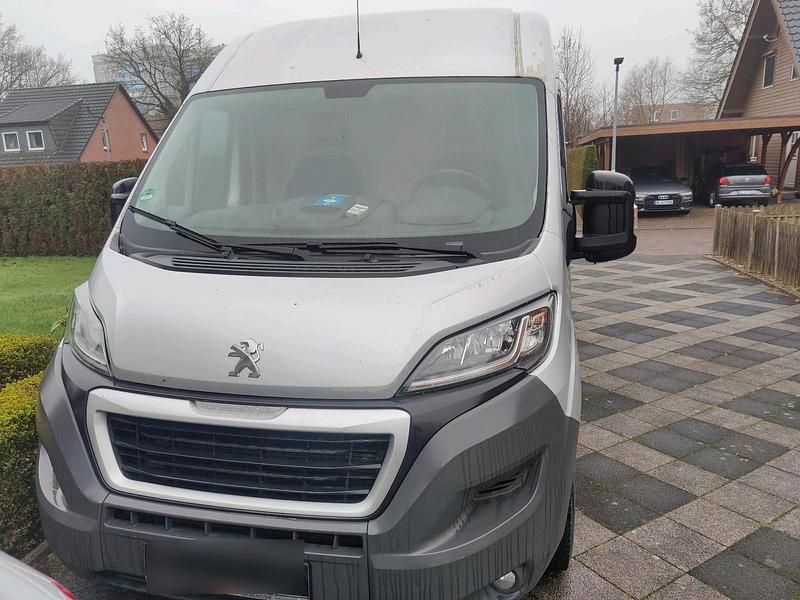 Silber Gebraucht 2017 Peugeot Boxer Van | 9.500 € (Superpreis) - Bild 1/4