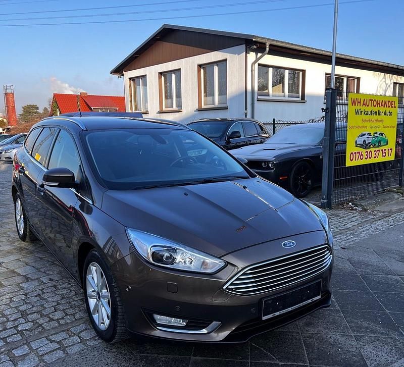 Gebraucht Ford Focus Titanium 125 PS (91 kW) 2017 Braun Limousine