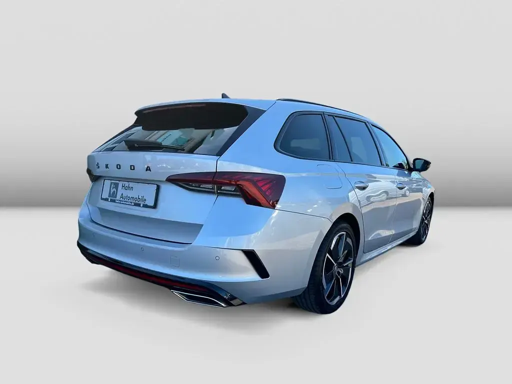Gebraucht Skoda Octavia RS 200 PS (147 kW) 2023 Silber Kombi