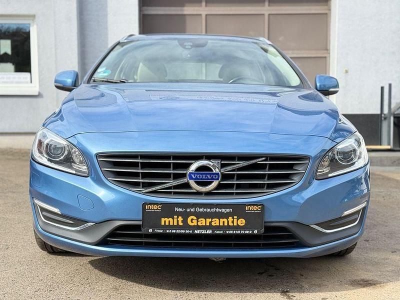 Gebraucht Volvo V60 Summum 150 PS (110 kW) 2016 Blau Kombi