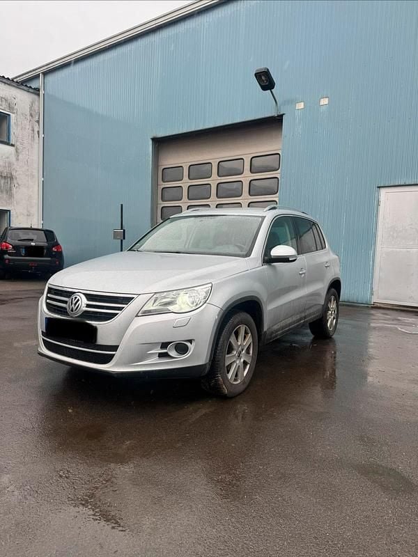 Gebraucht VW Tiguan 140 PS (102 kW) 2008 Silber SUV