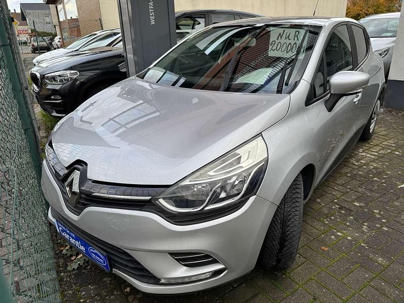 Gebraucht Renault Clio 73 PS (53 kW) 2017 Platingrau Van / Kleinbus