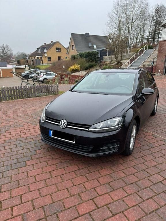 Schwarz Gebraucht 2015 VW Golf Edition Limousine | 6.799 € (Superpreis) - Bild 1/4