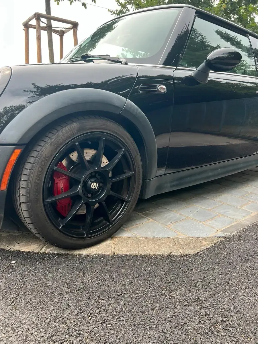 Gebraucht Mini John Cooper Works 211 PS (155 kW) 2002 Schwarz Kleinwagen