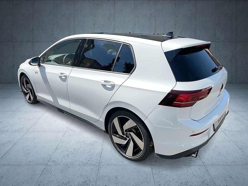 Gebraucht VW Golf VIII GTI 265 PS (194 kW) 2024 Weiß Limousine