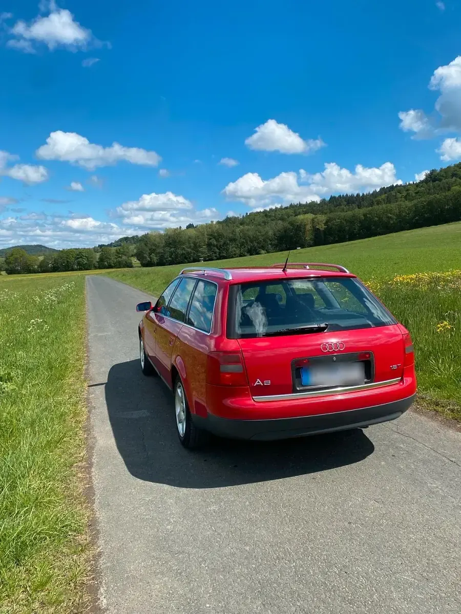 Gebraucht Audi A6 150 PS (110 kW) 1999 Rot Kombi